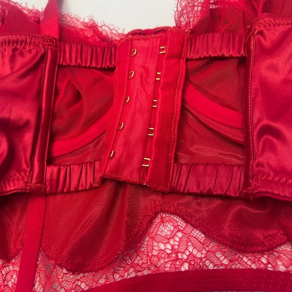 Victorias Secret Like New Red Corset Top - Picture 10 of 10